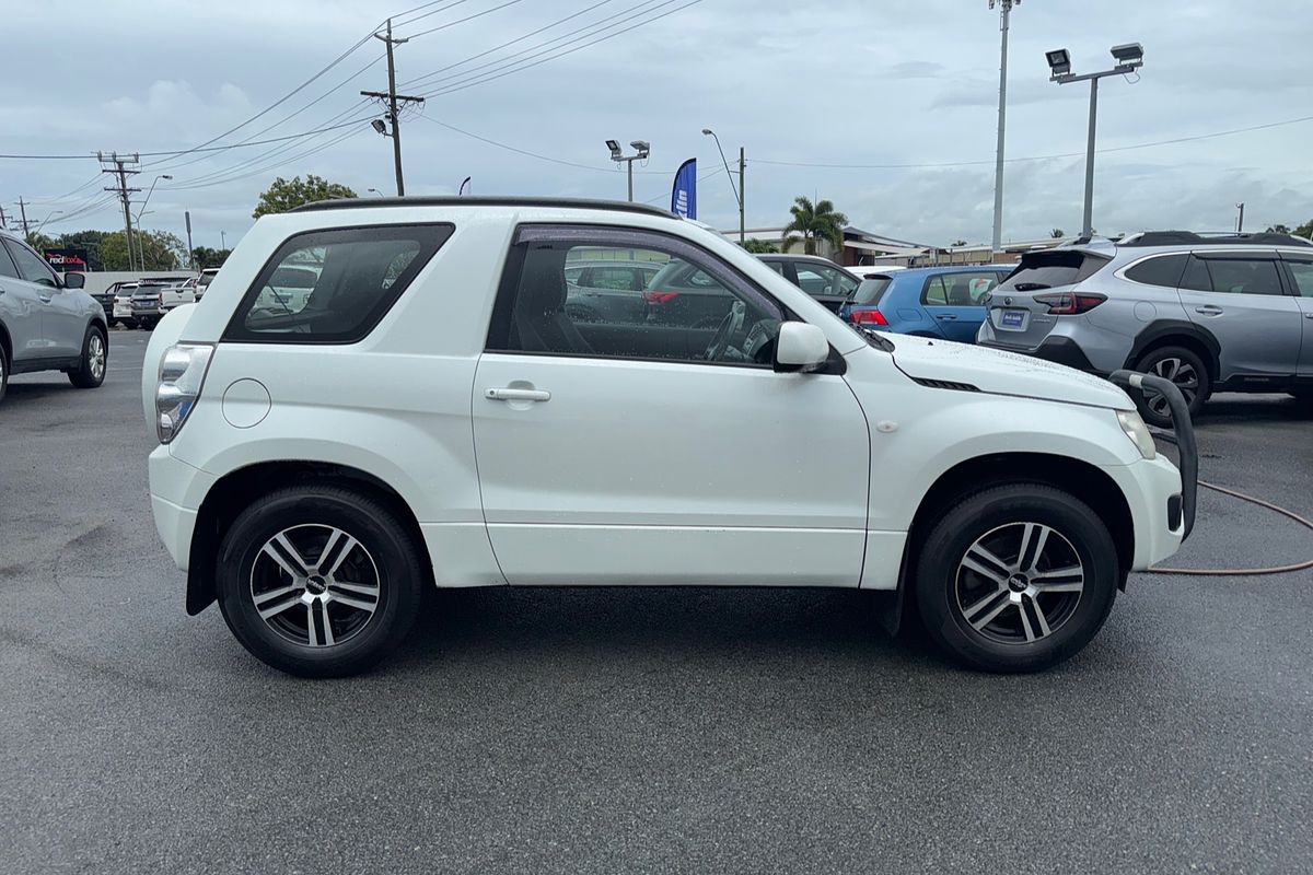 2013 Suzuki Grand Vitara JB