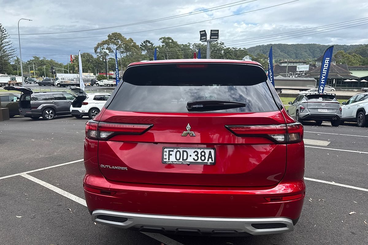 2024 Mitsubishi Outlander LS ZM