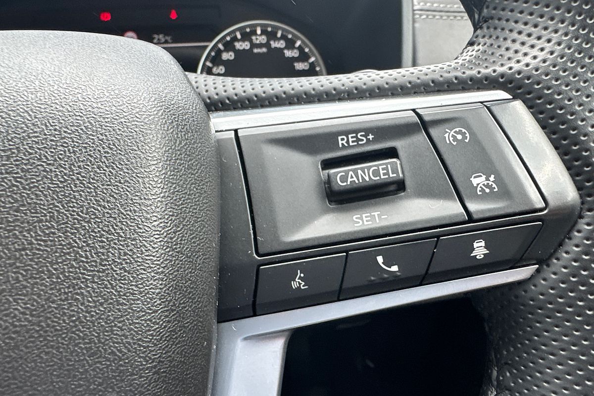 2024 Mitsubishi Outlander LS ZM