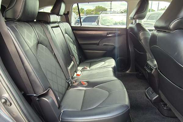 2022 Toyota Kluger Grande GSU75R