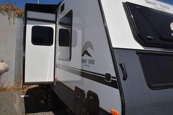 2025 Snowy River SRC21 Slider