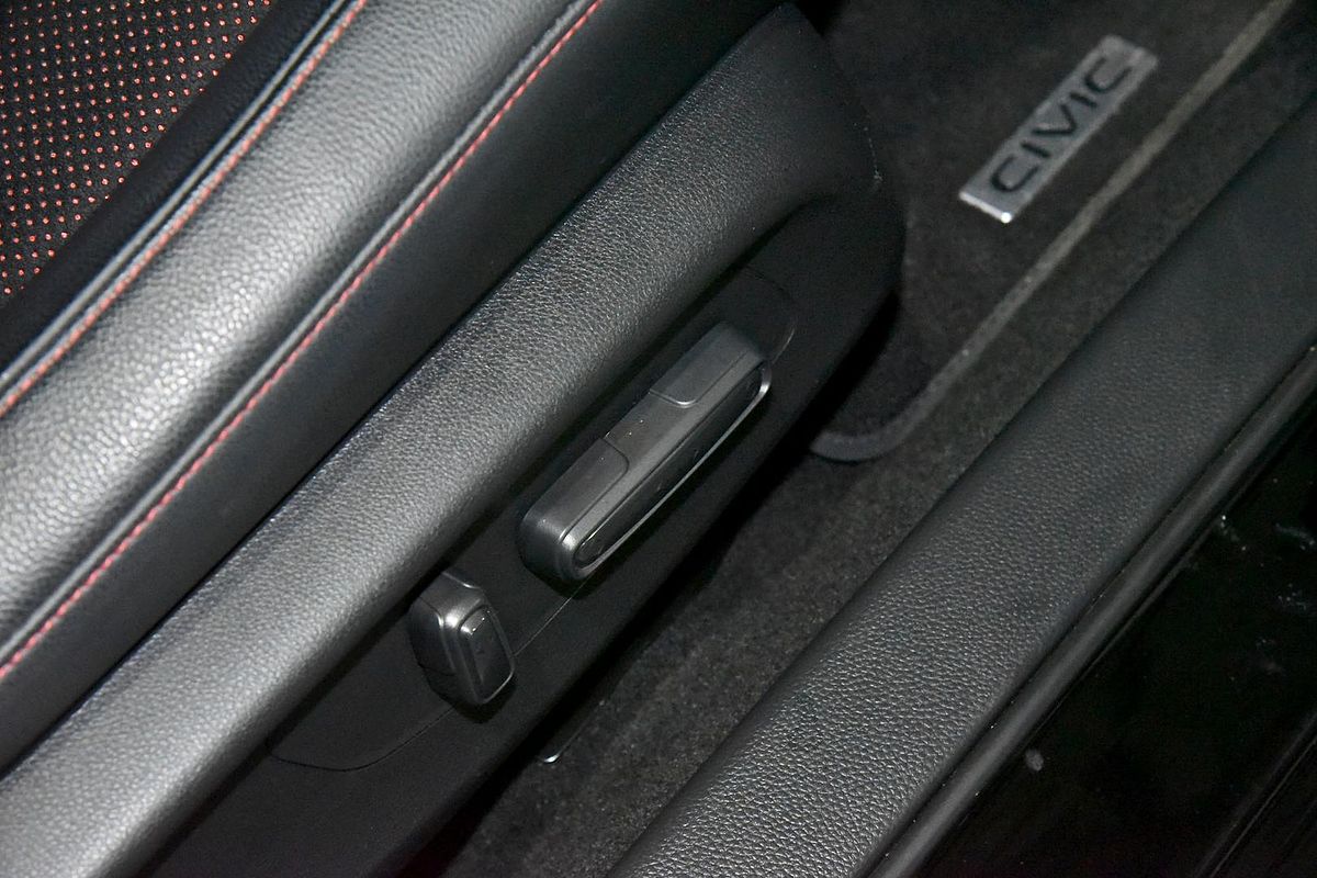 2022 Honda Civic VTi LX 11th Gen