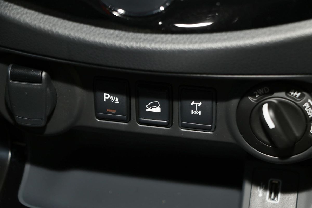 2024 Nissan Navara PRO-4X Warrior D23 4X4