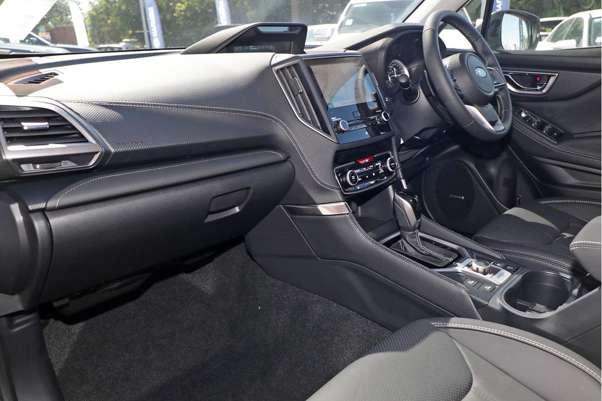 2024 Subaru Forester Hybrid S S5