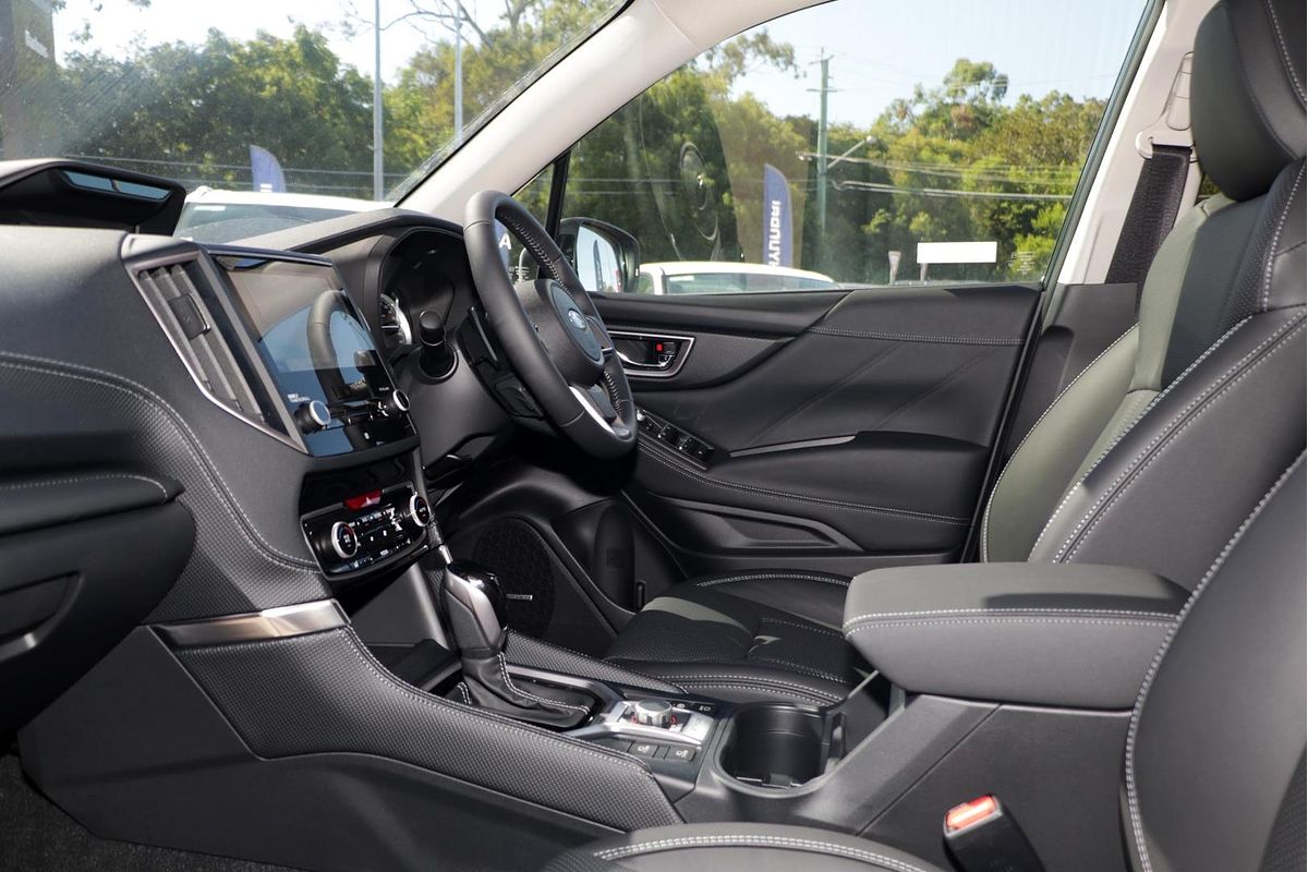 2024 Subaru Forester Hybrid S S5