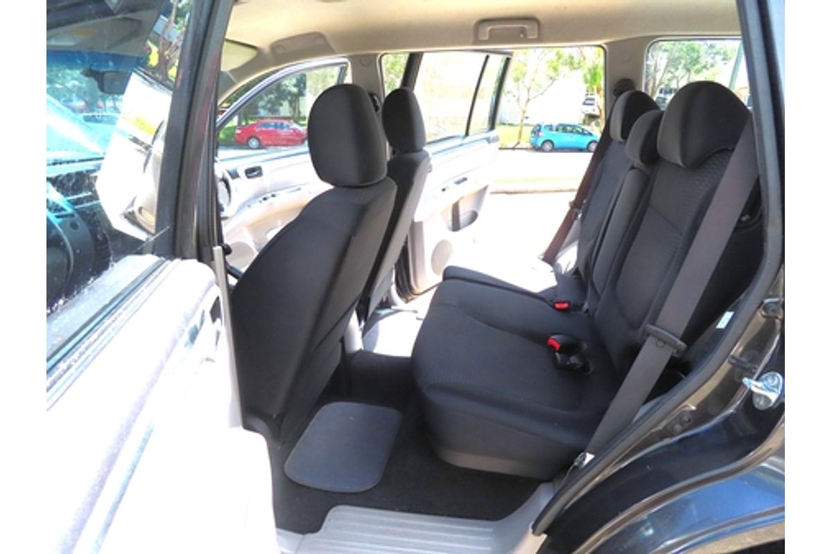 2011 Mitsubishi Challenger PB