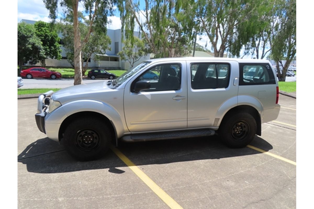 2006 Nissan Pathfinder ST R51