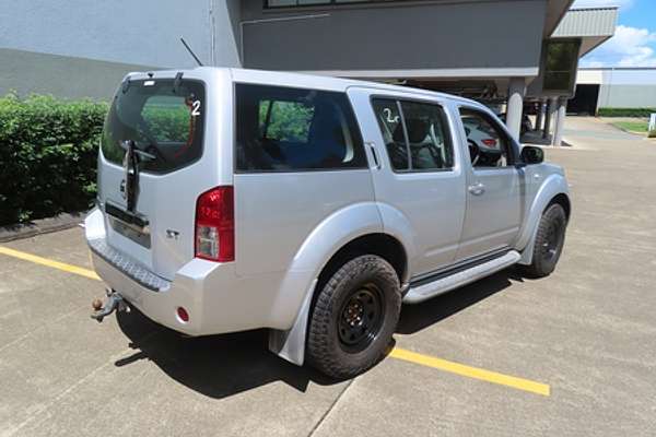 2006 Nissan Pathfinder ST R51