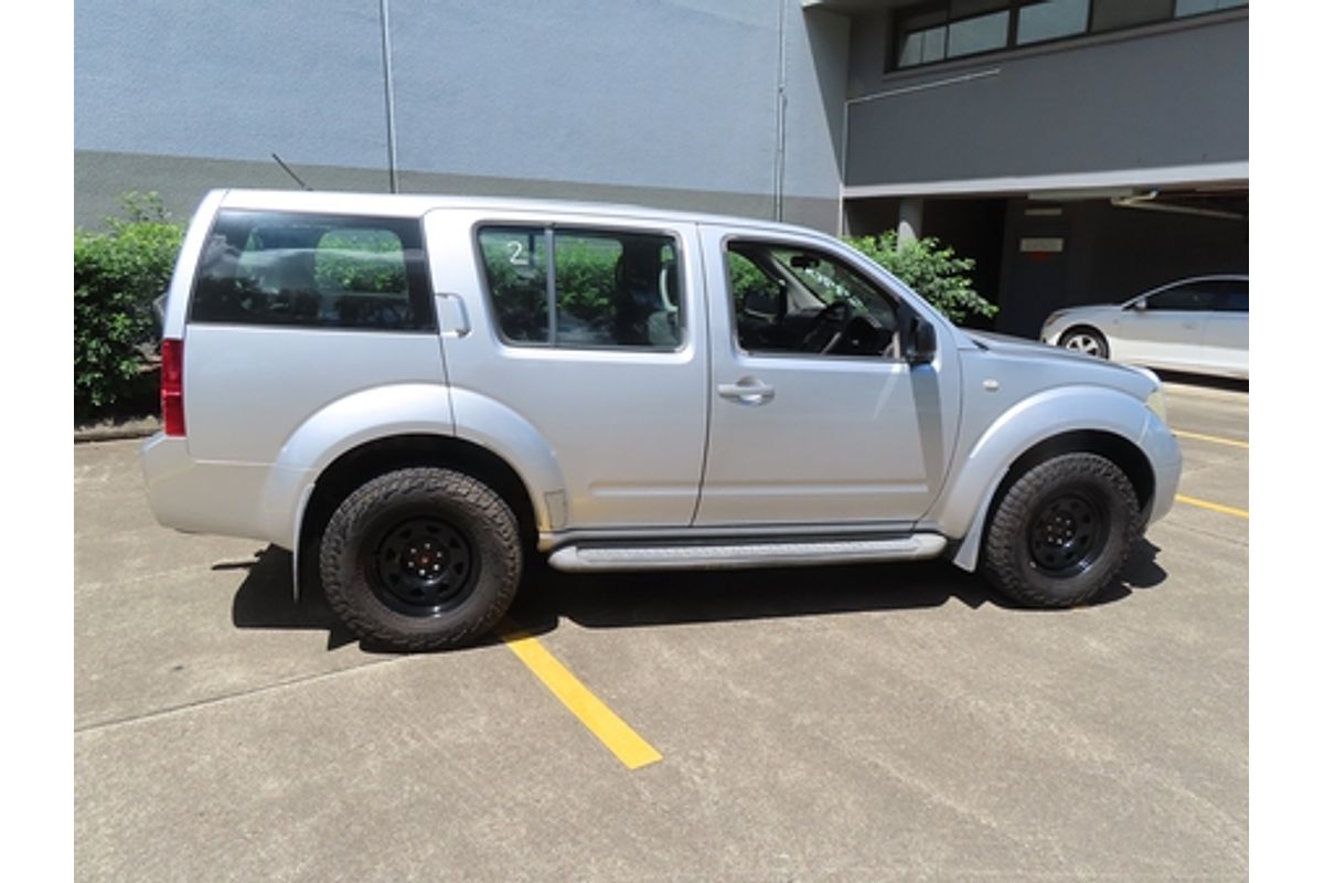 2006 Nissan Pathfinder ST R51