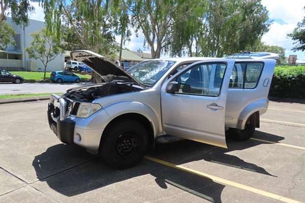2006 Nissan Pathfinder ST R51