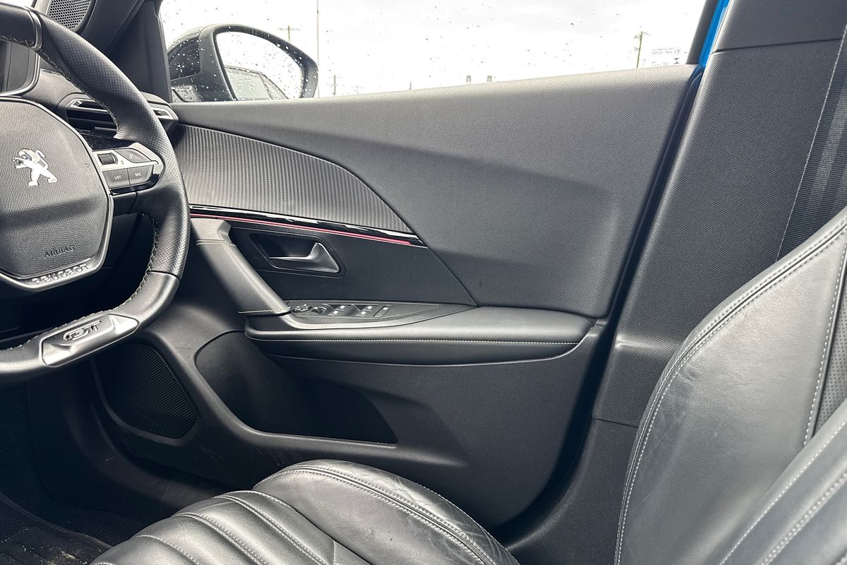 2021 Peugeot 2008 GT Sport P24