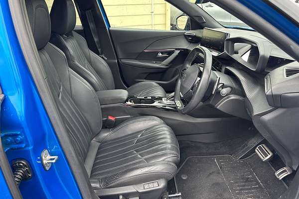 2021 Peugeot 2008 GT Sport P24