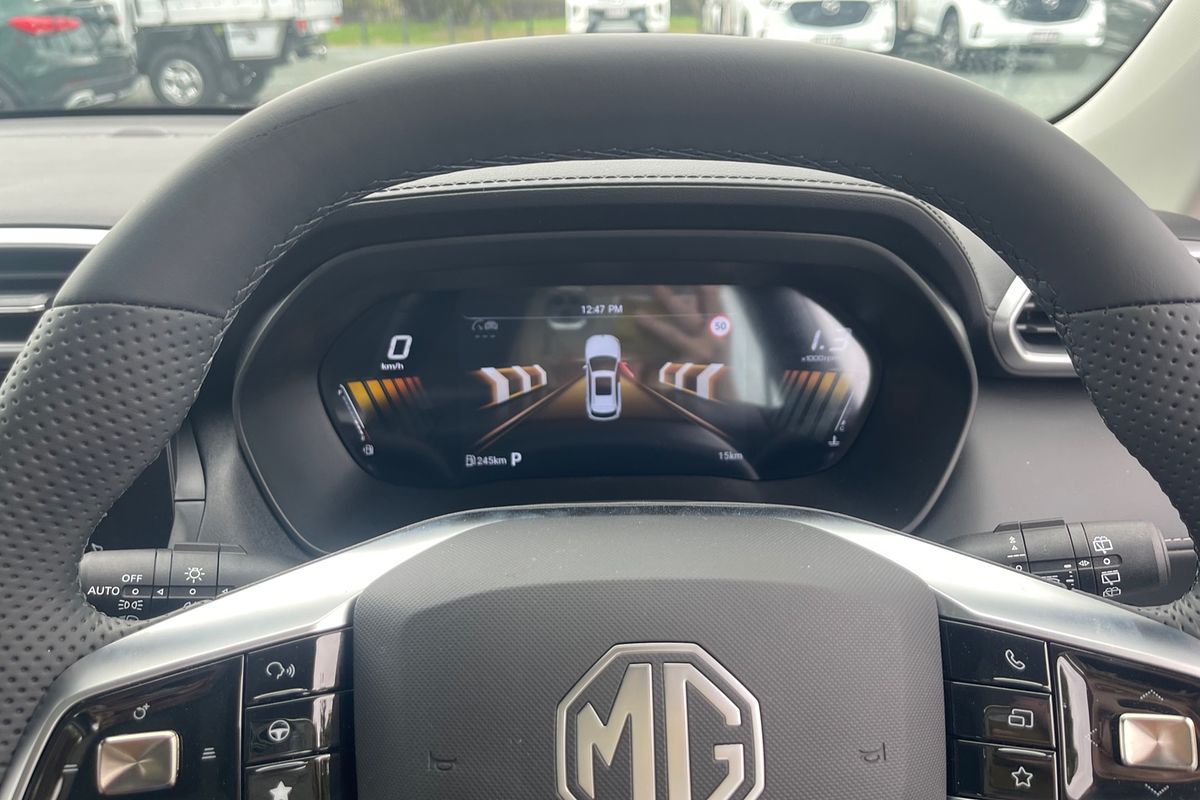 2025 MG ZS