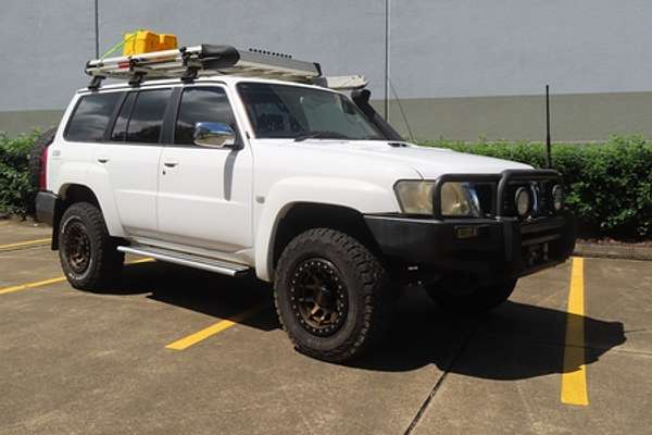 2005 Nissan Patrol ST-S GU IV