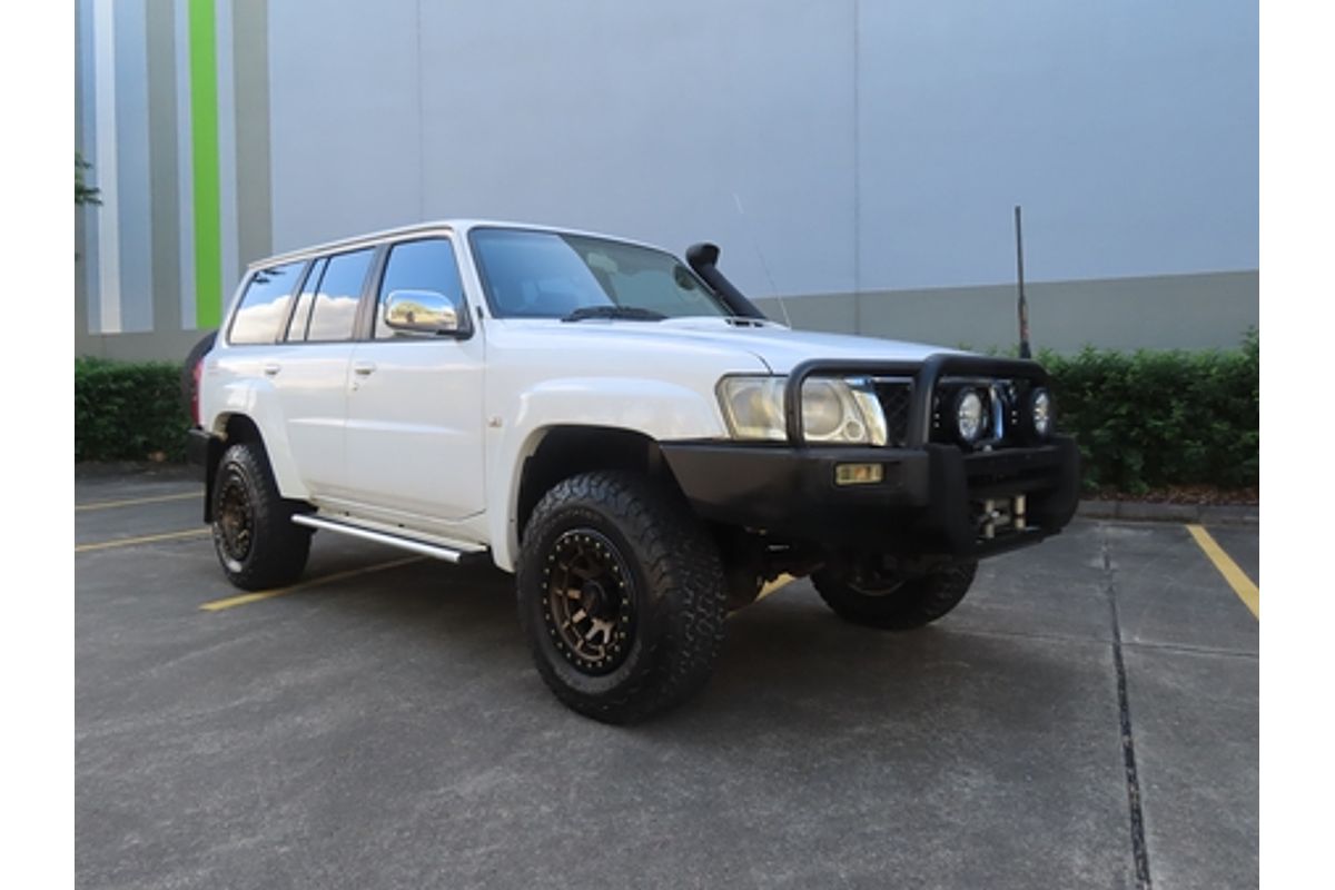 2005 Nissan Patrol ST-S GU IV