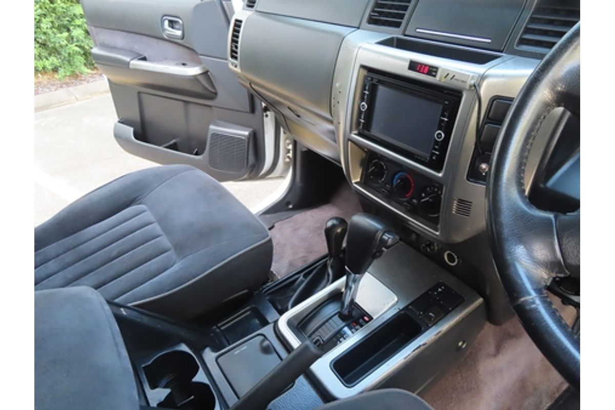 2005 Nissan Patrol ST-S GU IV
