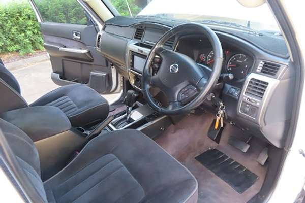 2005 Nissan Patrol ST-S GU IV