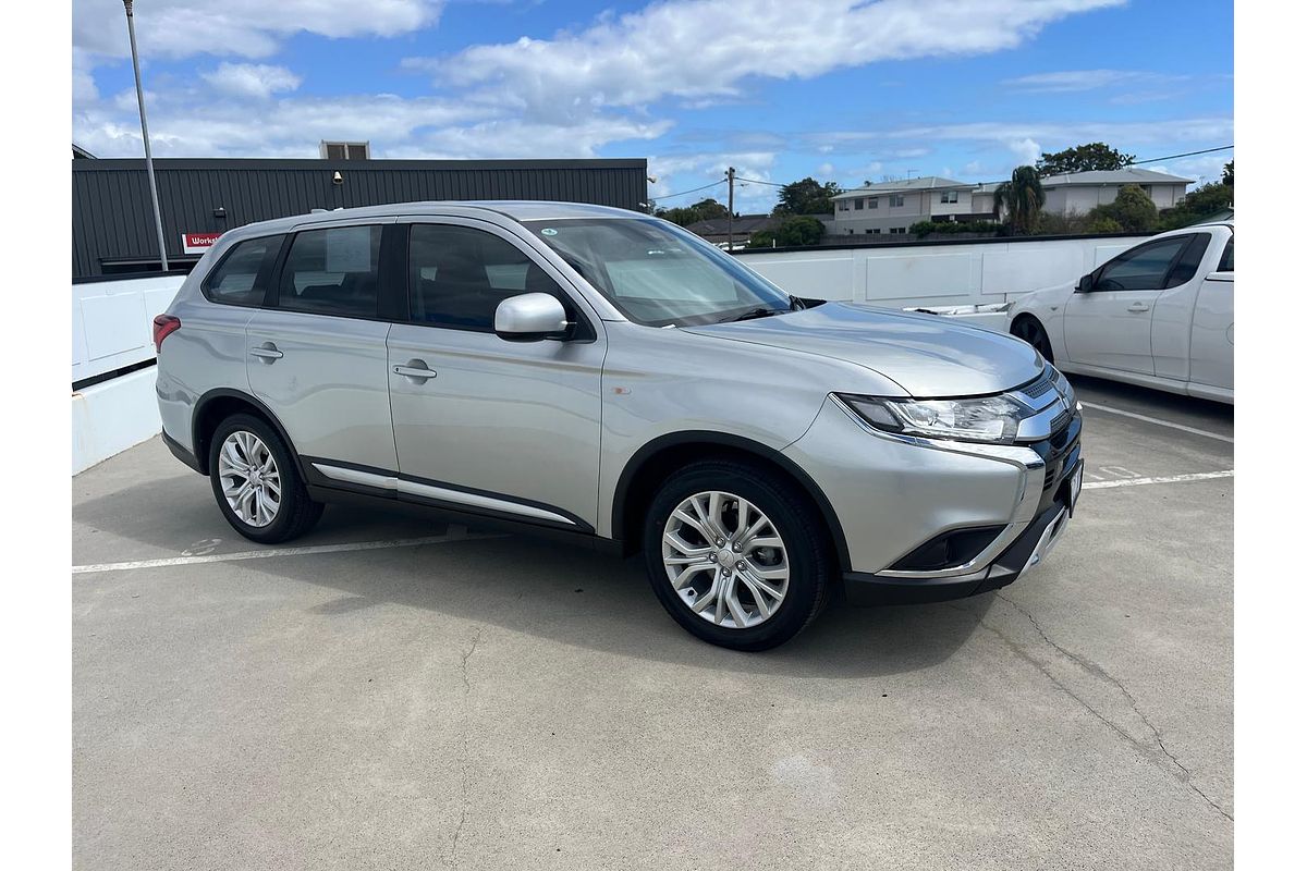 2020 Mitsubishi Outlander ES ZL