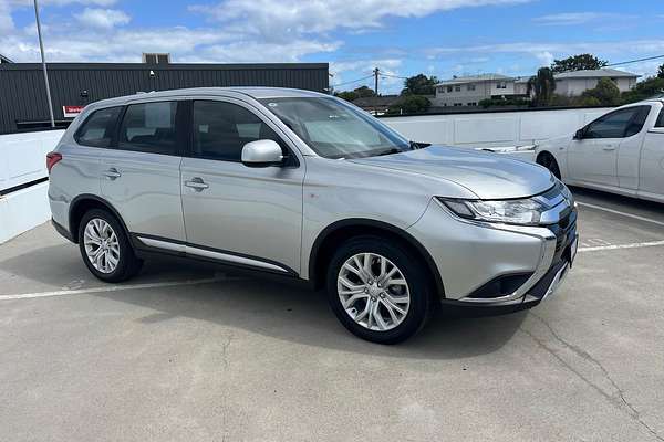 2020 Mitsubishi Outlander ES ZL