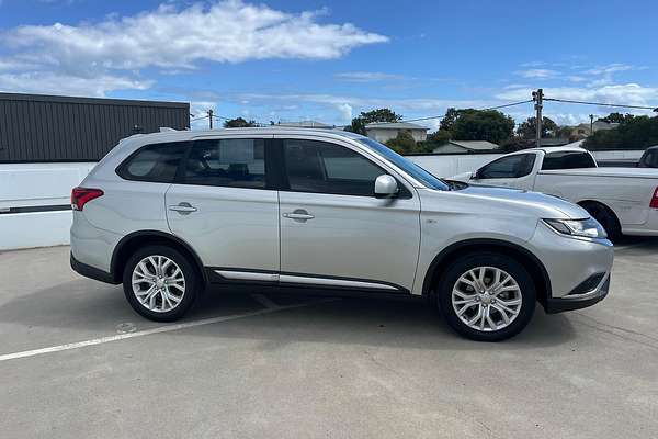 2020 Mitsubishi Outlander ES ZL