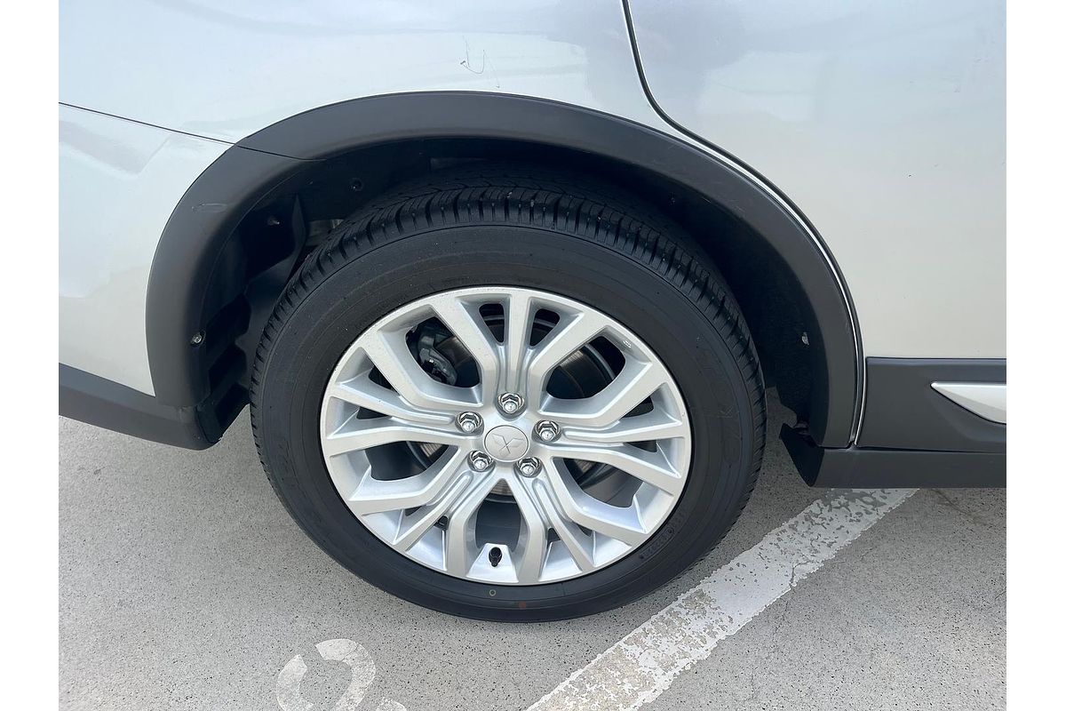 2020 Mitsubishi Outlander ES ZL