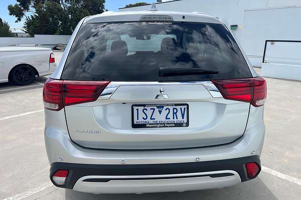 2020 Mitsubishi Outlander ES ZL