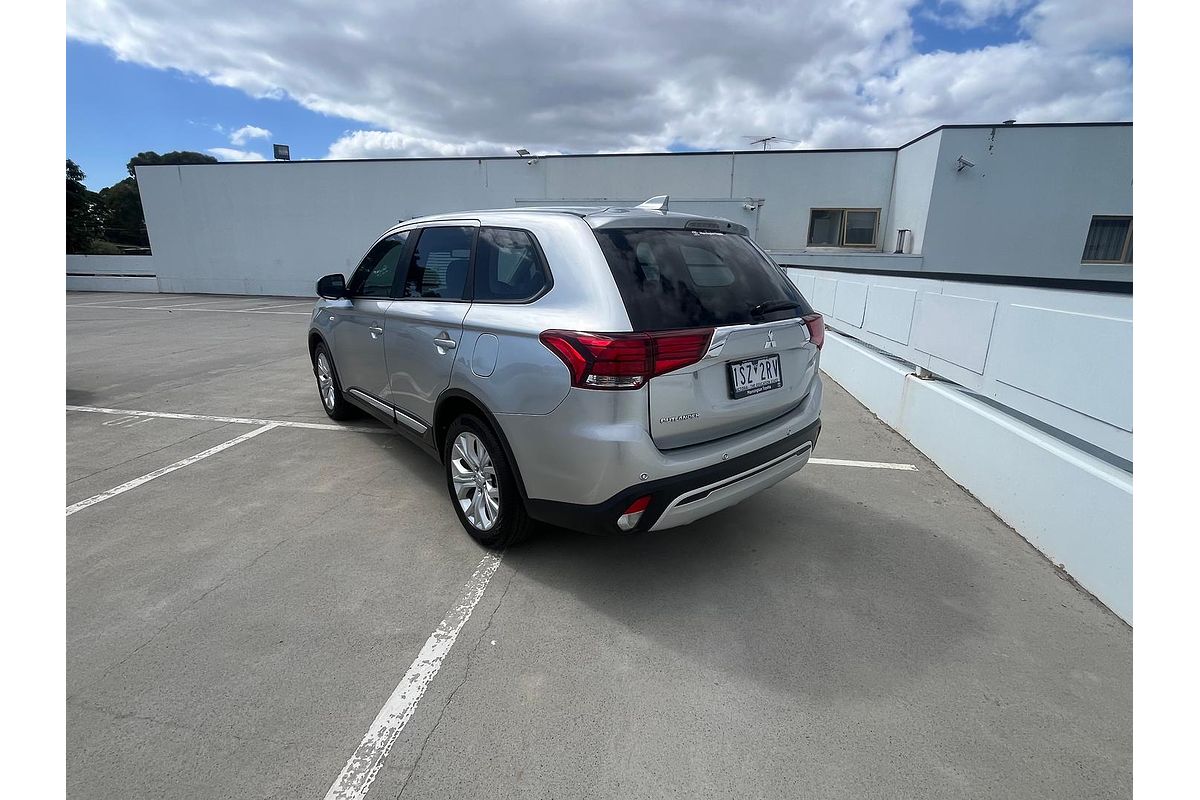 2020 Mitsubishi Outlander ES ZL