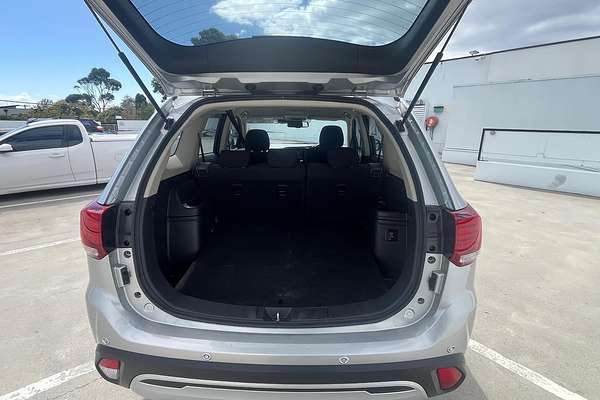 2020 Mitsubishi Outlander ES ZL