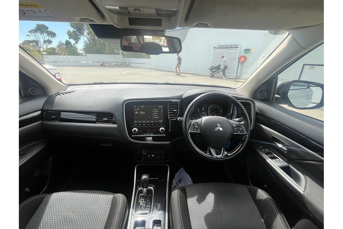 2020 Mitsubishi Outlander ES ZL