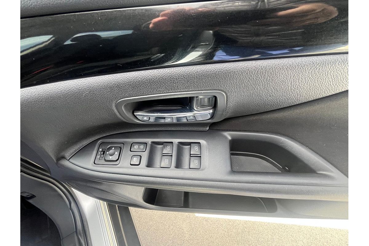 2020 Mitsubishi Outlander ES ZL