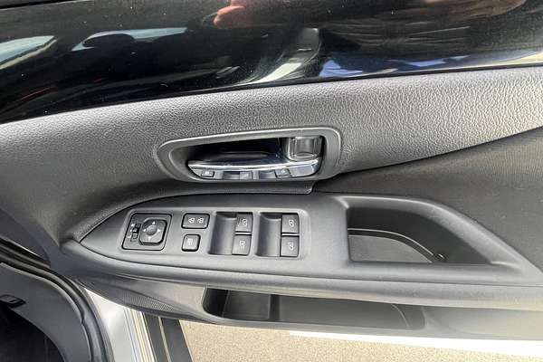 2020 Mitsubishi Outlander ES ZL
