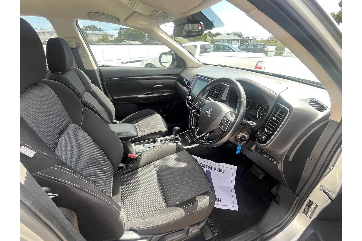 2020 Mitsubishi Outlander ES ZL