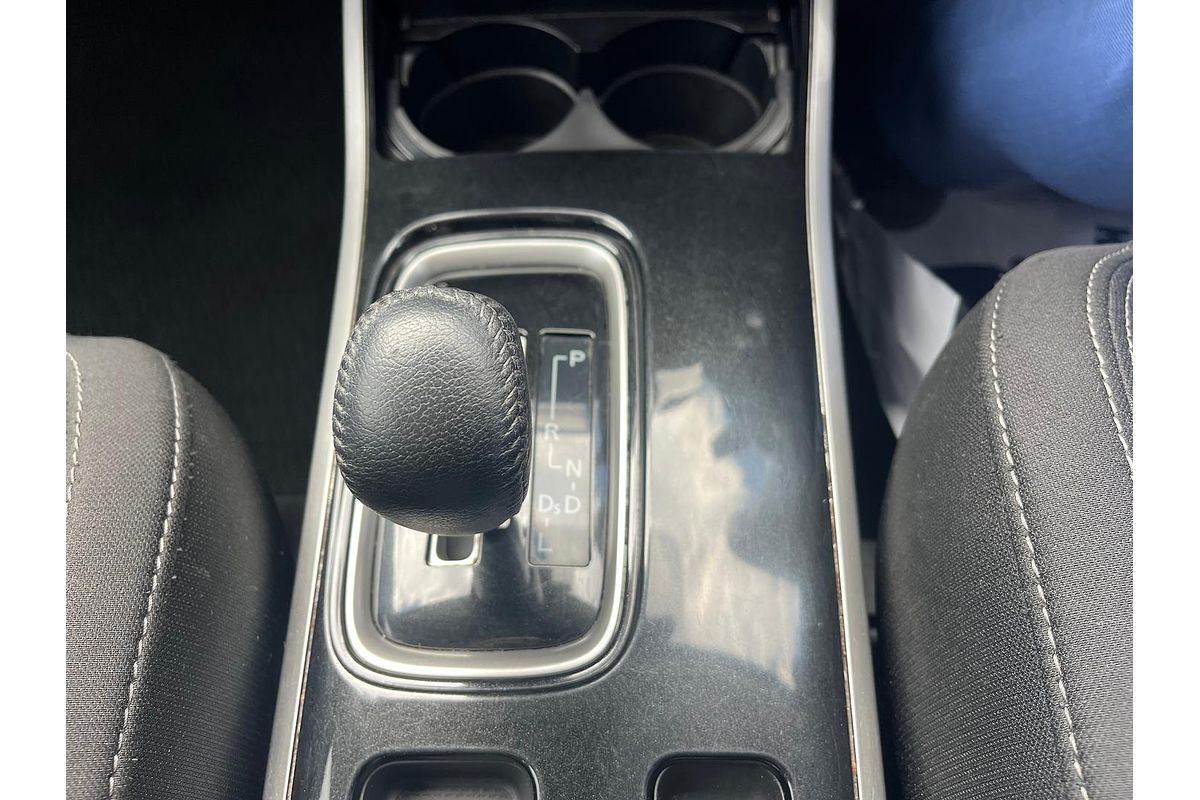 2020 Mitsubishi Outlander ES ZL
