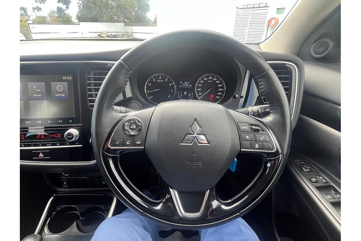 2020 Mitsubishi Outlander ES ZL