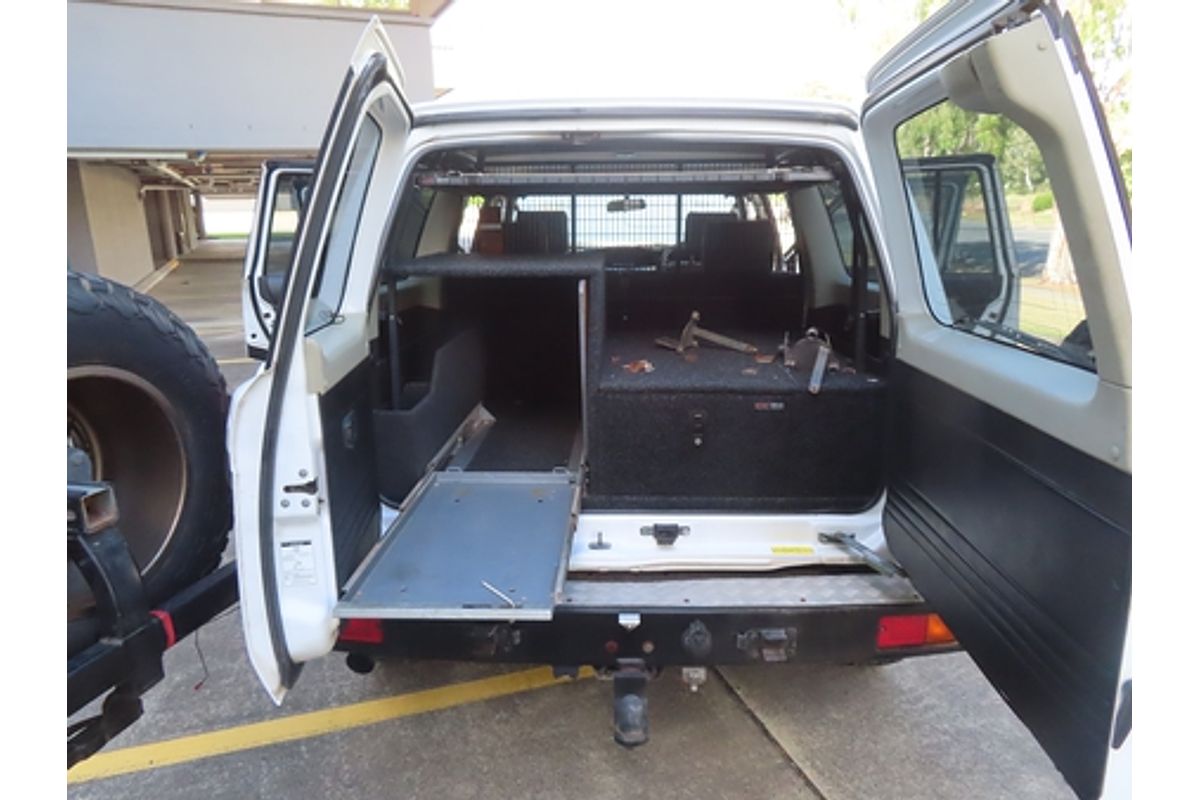 2005 Nissan Patrol ST-S GU IV