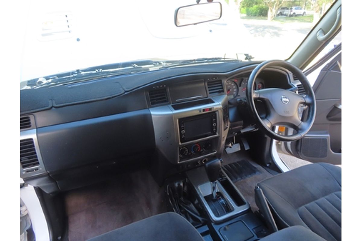 2005 Nissan Patrol ST-S GU IV