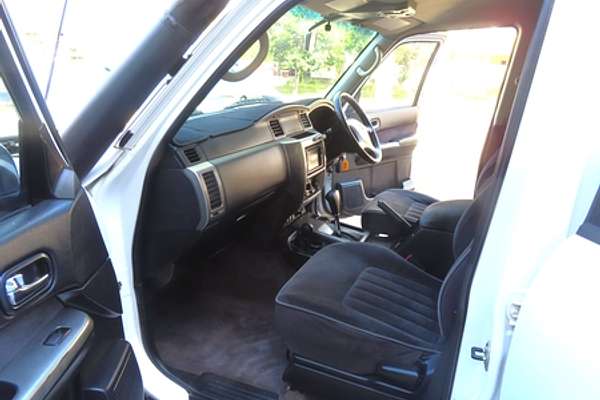 2005 Nissan Patrol ST-S GU IV