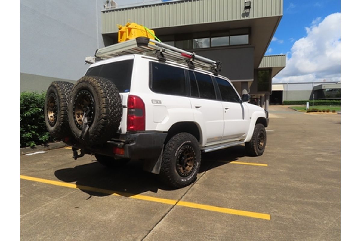 2005 Nissan Patrol ST-S GU IV