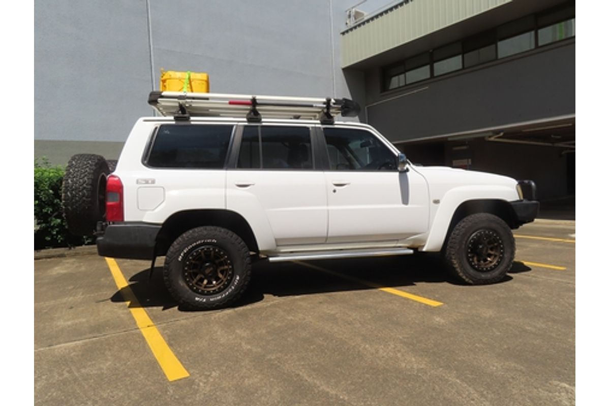 2005 Nissan Patrol ST-S GU IV