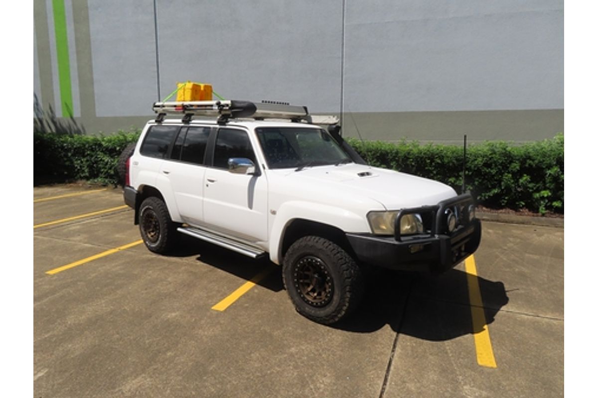 2005 Nissan Patrol ST-S GU IV