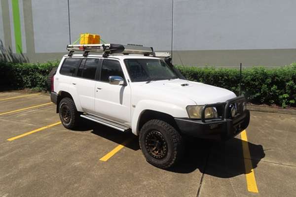 2005 Nissan Patrol ST-S GU IV