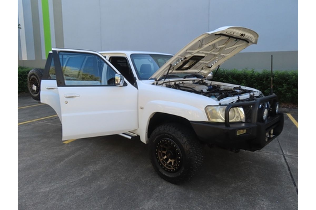 2005 Nissan Patrol ST-S GU IV