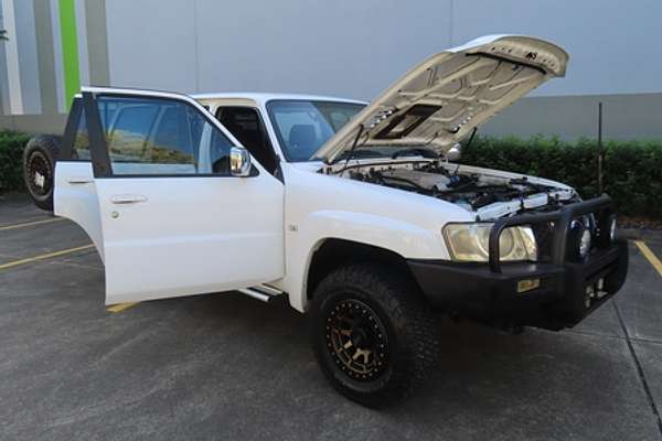 2005 Nissan Patrol ST-S GU IV