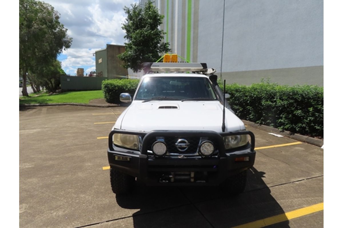 2005 Nissan Patrol ST-S GU IV