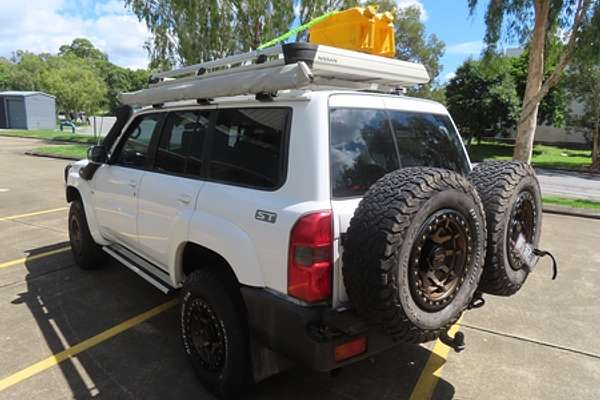 2005 Nissan Patrol ST-S GU IV