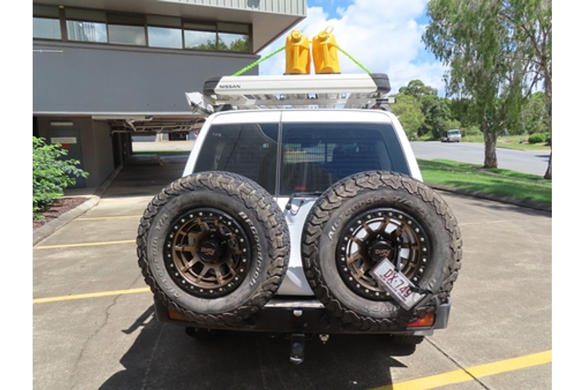 2005 Nissan Patrol ST-S GU IV