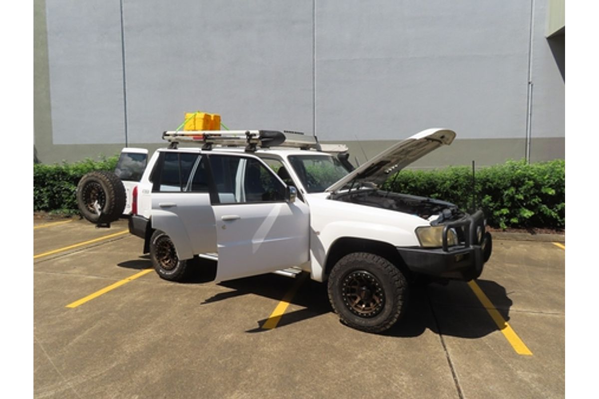2005 Nissan Patrol ST-S GU IV