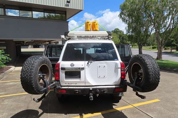 2005 Nissan Patrol ST-S GU IV