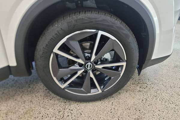 2024 Nissan QASHQAI ST-L J12