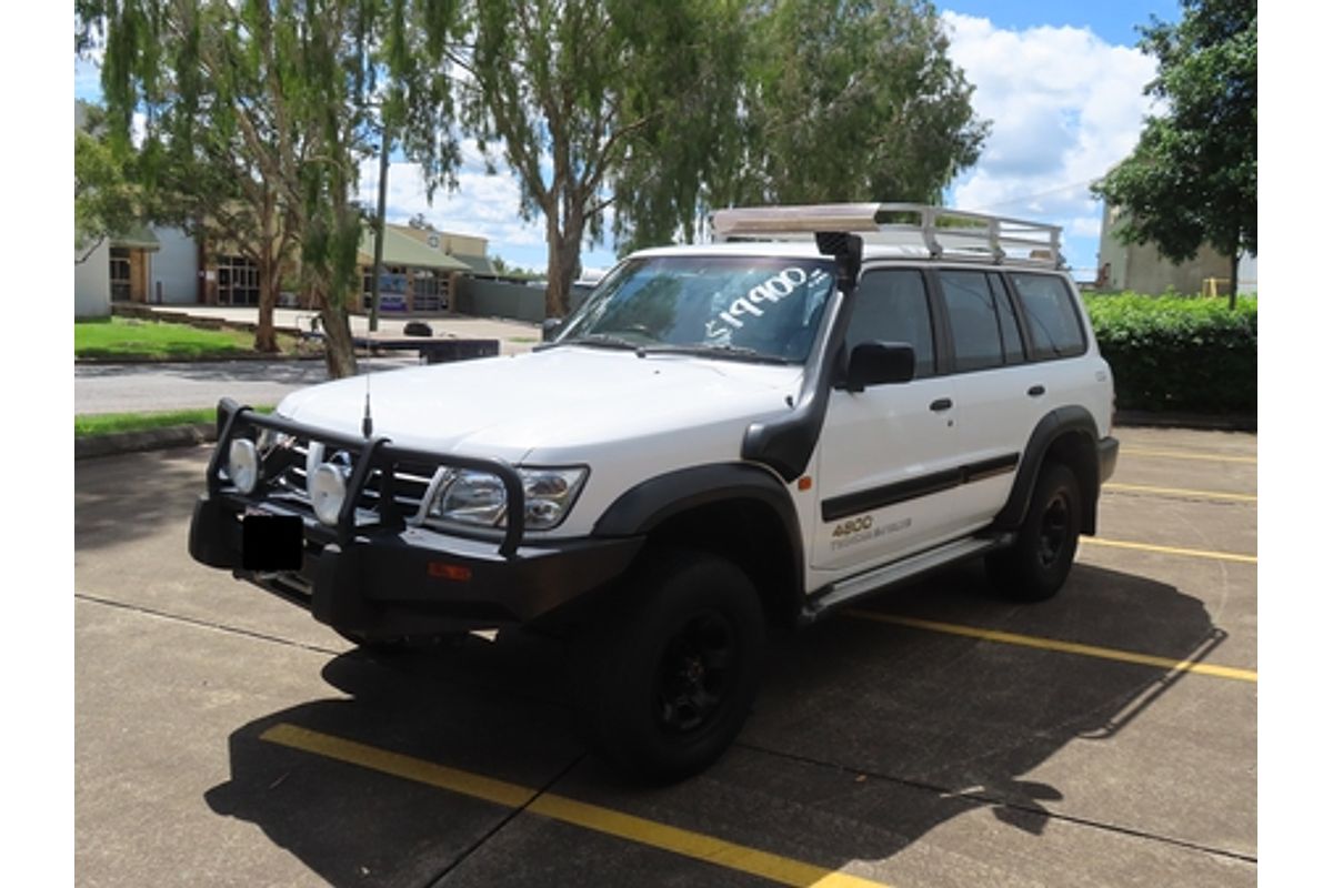 2001 Nissan Patrol ST GU III